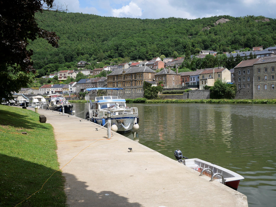 the quay in montherme-sur-meuse