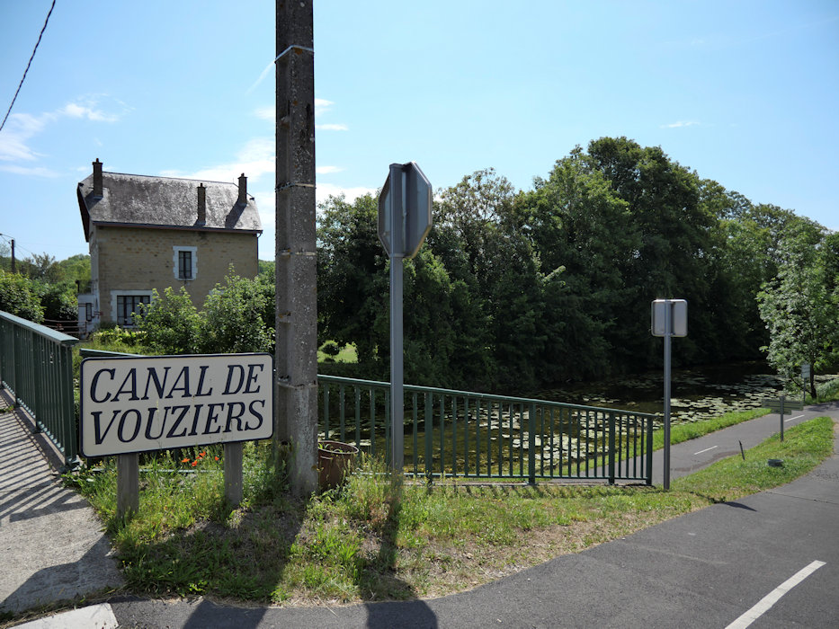 A sign at the ecluse de Voncq