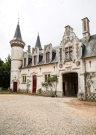 France 2022 - Castle of Regnière-Écluse - passageway from inner court