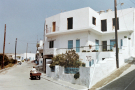 milos 1988 adamantas - rooms to let