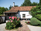 babs-cottage-preures-2-front-view