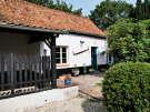 babs-cottage-preures-3-front-view