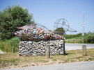 france 2022 - bay of the authie - litter duck at the parking