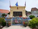 circuit-hucqueliers-preures-2 monument for the dead