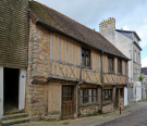 domfront-en-poiraie-16-oldest-house-of-domfront