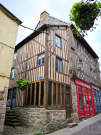 domfront-en-poiraie-9-beautiful-old-house-with-shop