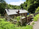 cycling anor to hirson - house behind the dyke