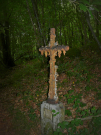 roundwalk a sainte honorine la guillaume (orne) 2009 - cross in the woods