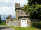 roundwalk a sainte honorine la guillaume (orne) 2009 - La Joasiere Manor (gate)