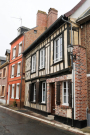st valery sur somme - medieval town - half-timbered house 