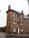 st valery sur somme - medieval town - tall house