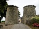 st valery sur somme - medieval town - west gate towers